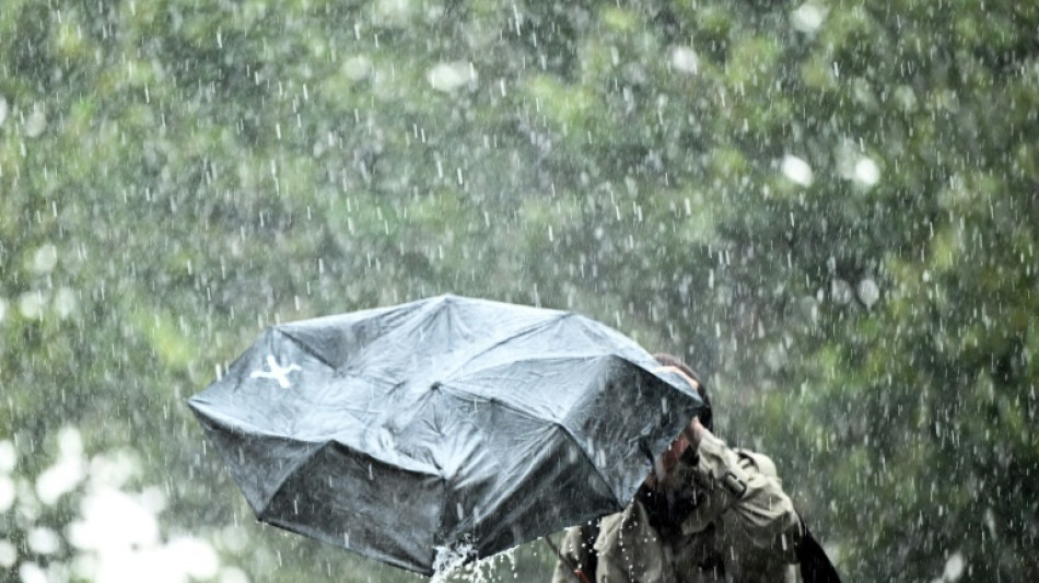 Abgesagte Veranstaltungen und Verletzte durch Hagel: Folgen von Gewitterfront