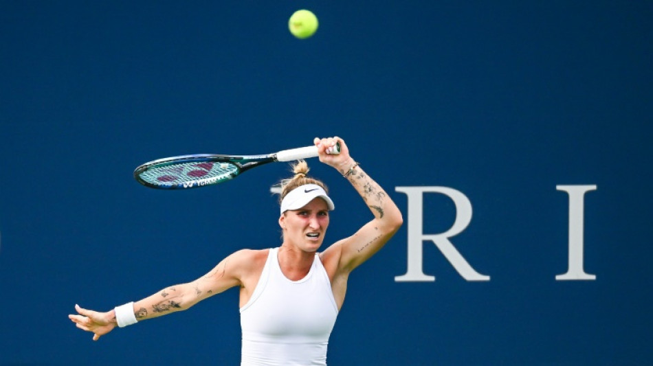 Wozniacki comeback halted by Vondrousova, Swiatek wins