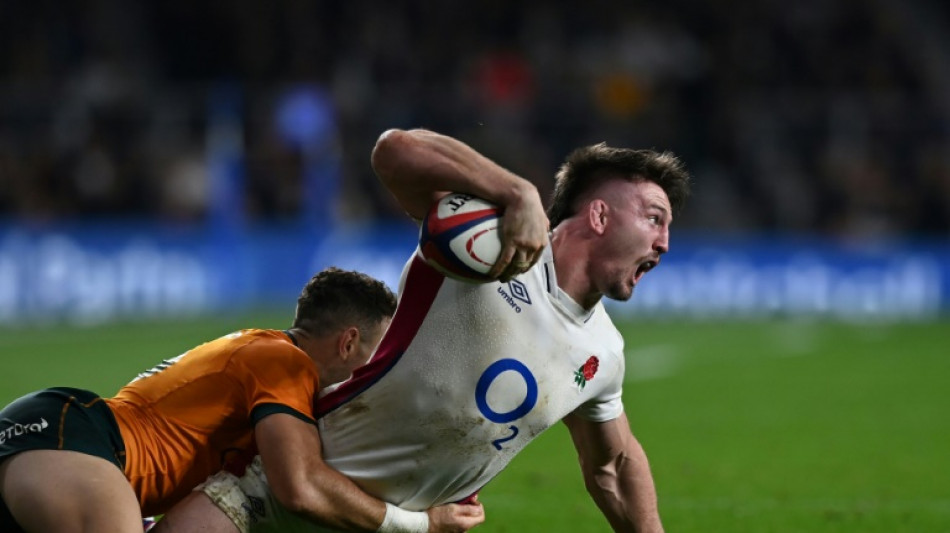 England's Curry backs rugby to deal with concussion amid lawsuits