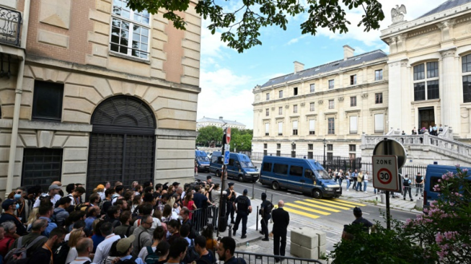 H&ouml;chststrafe f&uuml;r Abdeslam im Prozess zu Pariser Anschl&auml;gen 