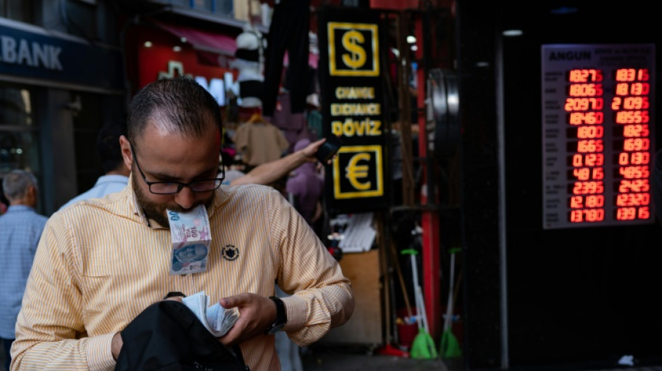 Inflationsrate in der T&uuml;rkei schw&auml;cht sich weiter ab - im Dezember bei 64,3 Prozent