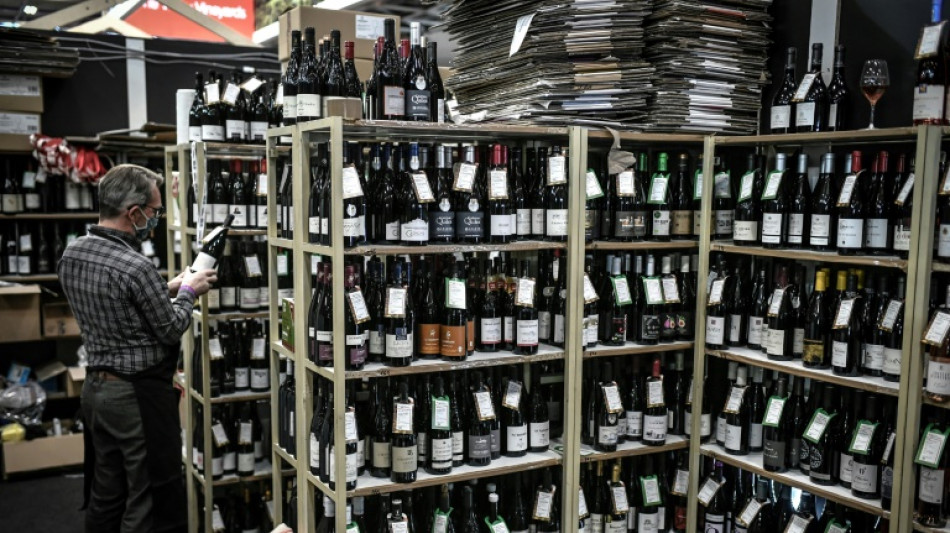 Des vignerons du monde entier à Paris pour séduire les acheteurs