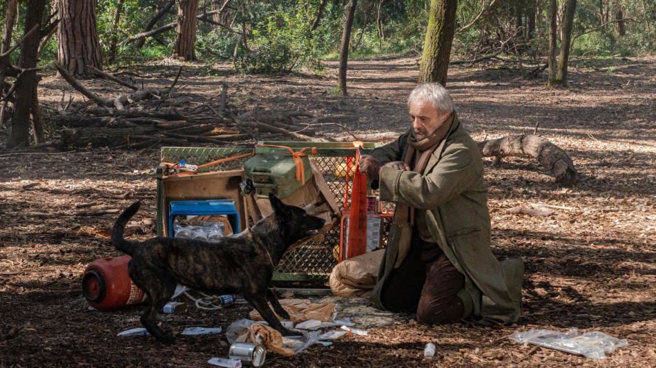 Fine ciak per 'L'Eterna luce del giorno' di Lorenzo Giovenga con Amendola