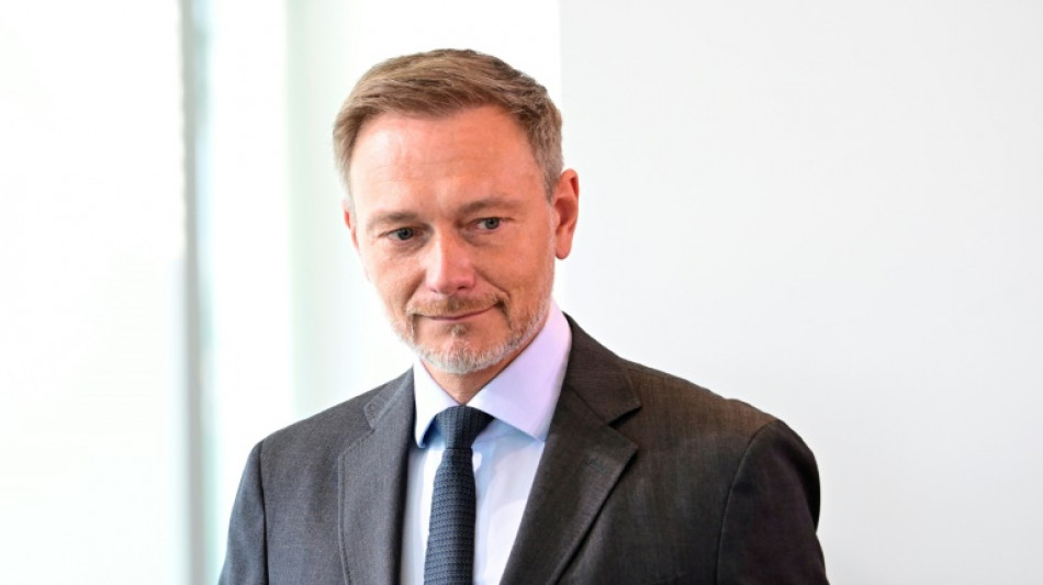 Lindner zu Steuersch&auml;tzung: "M&uuml;ssen uns aufs Wesentliche konzentrieren"