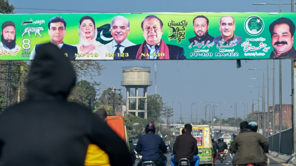 Afines del ex primer ministro preso lideran las elecciones en Pakist&aacute;n