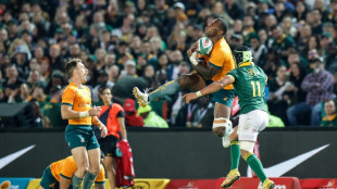 Eddie Jones makes five changes, demands Australia 'roll up sleeves'