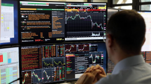 Lo spread tra Btp e Bund in avvio &egrave; stabile a 121 punti