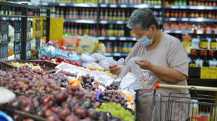 Tankrabatt und Neun-Euro-Ticket d&auml;mpfen Inflation im Juni etwas