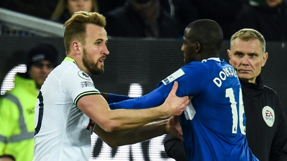 Stellini defends Kane after Doucoure red card row