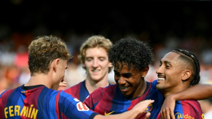 Souver&auml;n in Valencia: Barcelona nutzt Real-Patzer