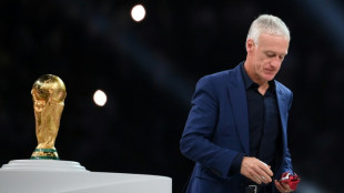 French football president wants Deschamps to stay