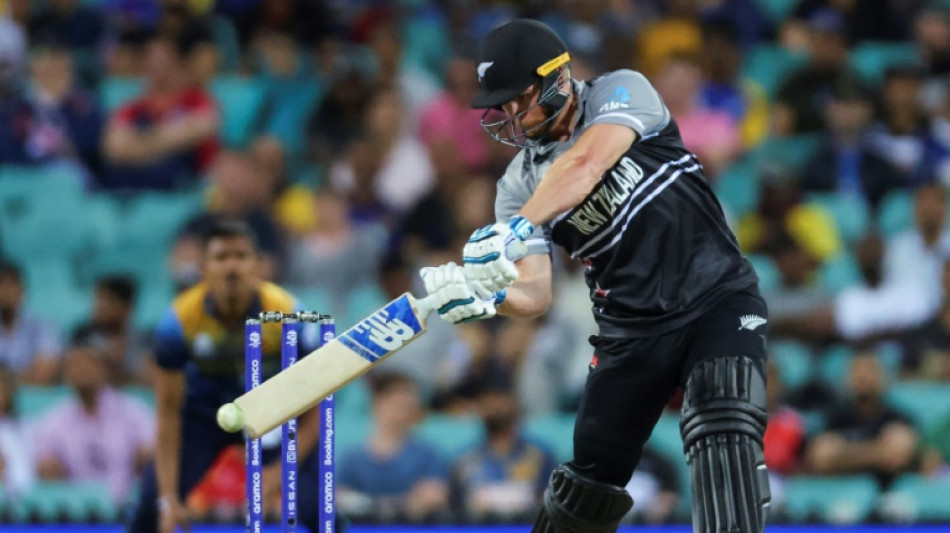 Phillips hits 104 as New Zealand make 167-7 against Sri Lanka