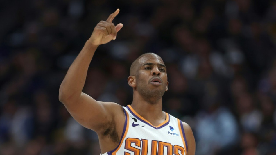 Veteran Chris Paul headed to Warriors: reports