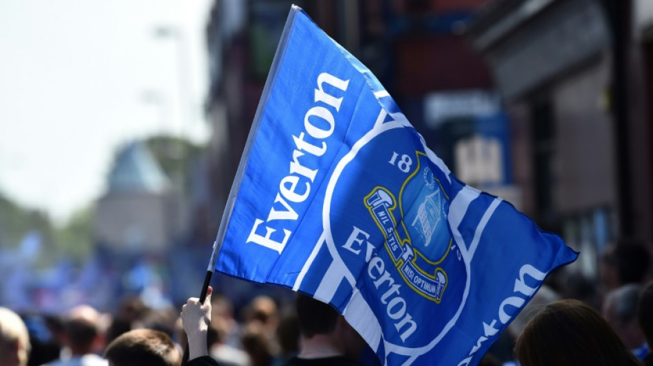 Grupo americano Friedkin conclui compra do clube ingl&ecirc;s Everton
