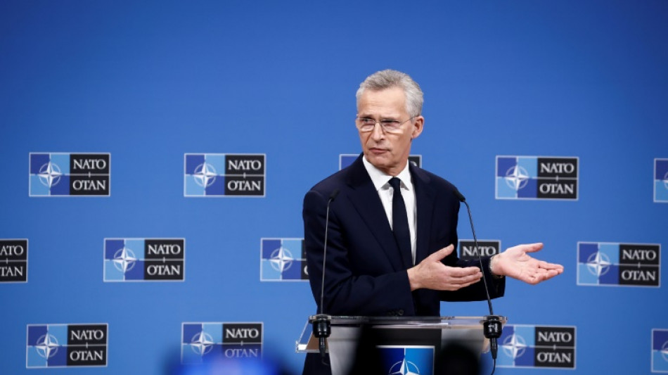 Zelenski pide a la OTAN m&aacute;s ayuda militar a Ucrania para frenar los avances rusos