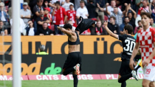 Marmoush strikes late to snatch draw for ten-man Frankfurt at Mainz