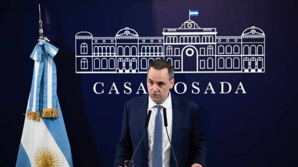 Gobierno argentino prepara paquete econ&oacute;mico "para evitar hiperinflaci&oacute;n"