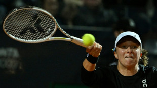 Injury-hit Swiatek's French Open title defence on knife edge 