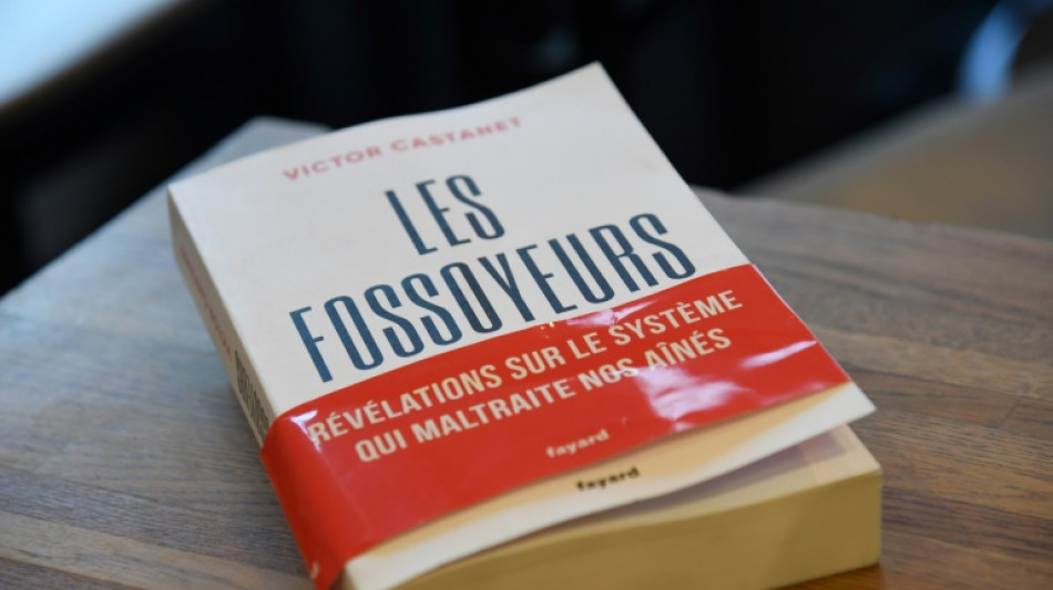 Ehpad: Orpea toujours sous pression, Macron juge les r&eacute;v&eacute;lations "bouleversantes"
