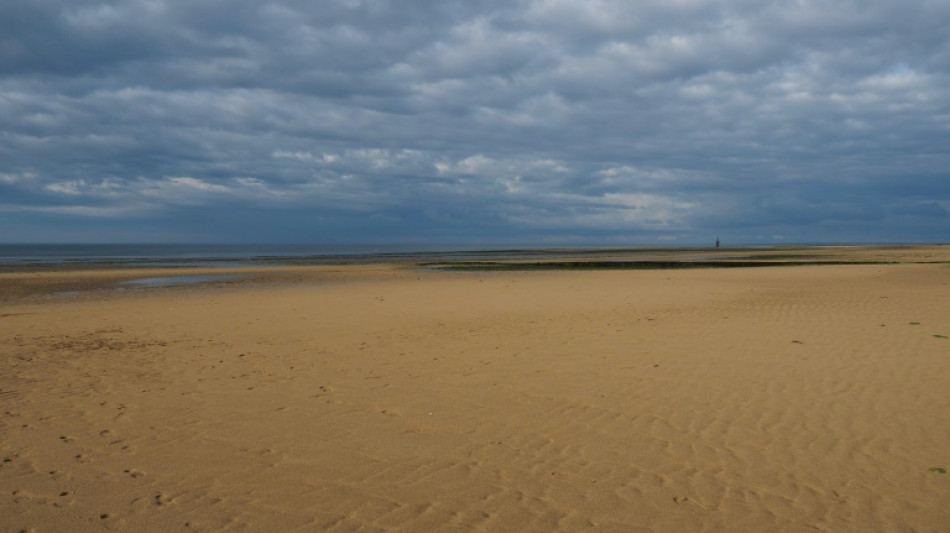 A Juno Beach, de jeunes Canadiennes sur les traces de parents tu&eacute;s en juin 1944