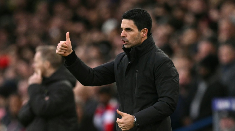 Arsenal stretch Premier League lead as Chelsea, Liverpool stage comebacks