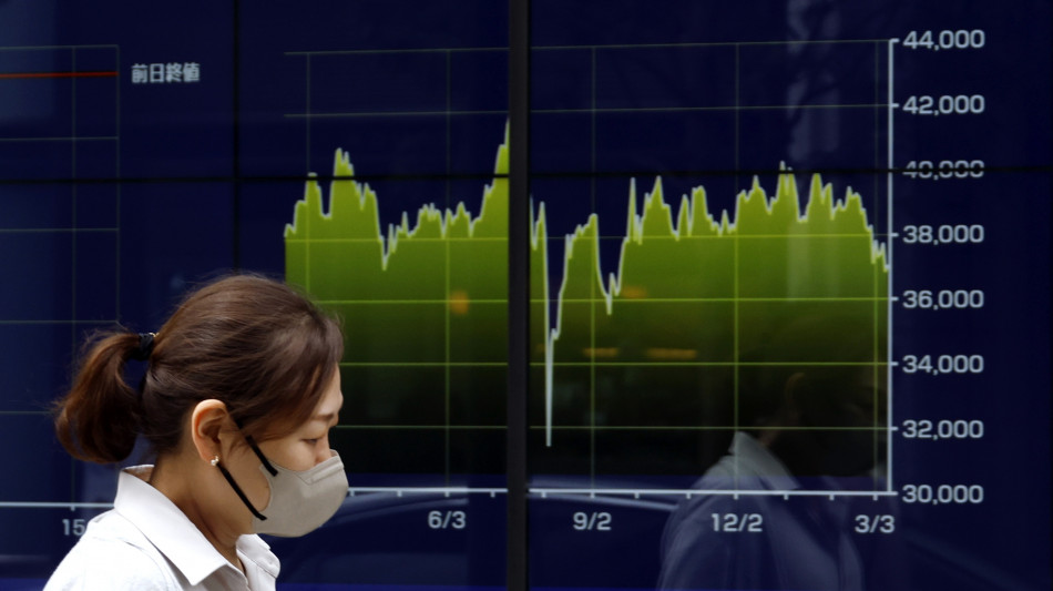 Borsa: Tokyo, apertura in leggero aumento (+0,29%)