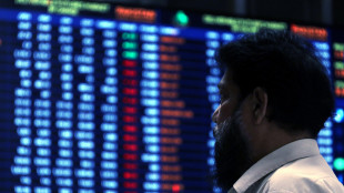 Borsa: Europa migliora, petrolio rallenta corsa e Titoli di Stato in tensione