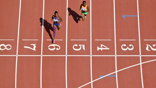 Richardson impresses as she begins 200m world title quest