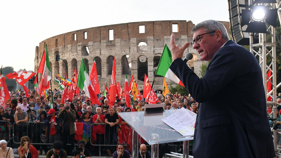 Landini, 'emergenza salariale, cos&igrave; il Paese va a sbattere'