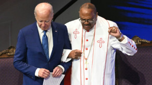 Biden vuelve a la campa&ntilde;a en medio de una creciente presi&oacute;n dem&oacute;crata