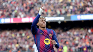 El Bar&ccedil;a remonta ante el Alav&eacute;s y vuelve a ser l&iacute;der provisional