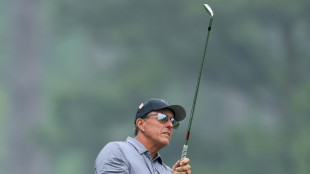 LIV's Mickelson has quiet dinner in low-key Masters return