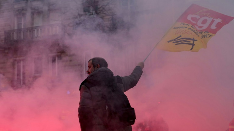 Des rassemblements clairsem&eacute;s "pour l'emploi et l'industrie" en France