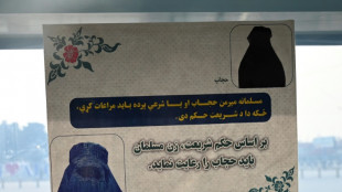 Talibanes proh&iacute;ben a mujeres afganas viajar en avi&oacute;n sin familiar masculino