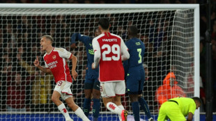 Arsenal crush PSV on 'beautiful' Champions League return