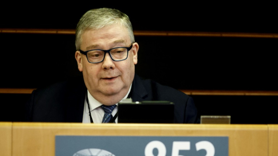 Dos sospechosos acusados de corrupci&oacute;n en el Parlamento Europeo salen de prisi&oacute;n