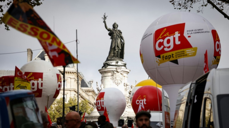 Une gr&egrave;ve suivie &agrave; la RATP mais peu de manifestants CGT dans les rues