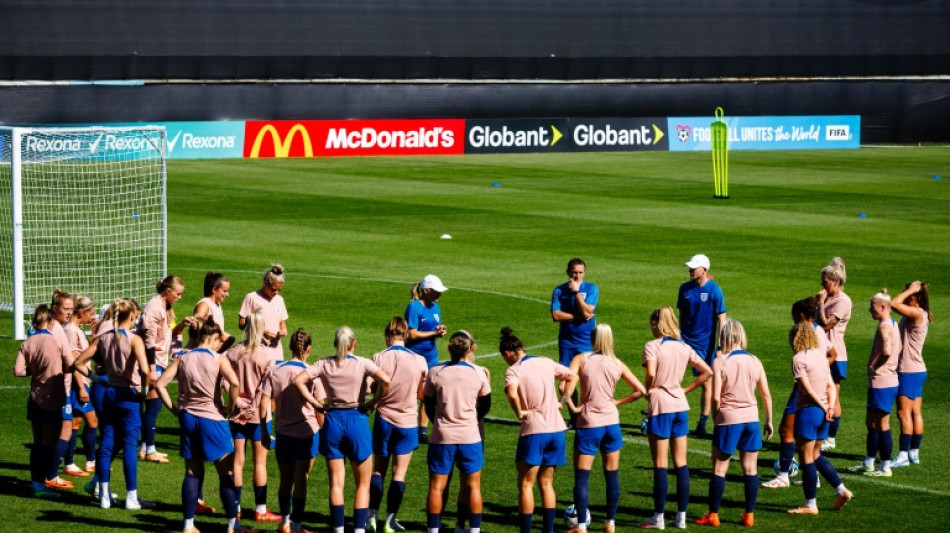 England vow to put pay row aside in World Cup quest
