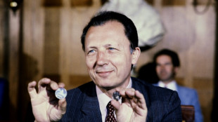 Jacques Delors, figure de la construction europ&eacute;enne, est mort &agrave; 98 ans 