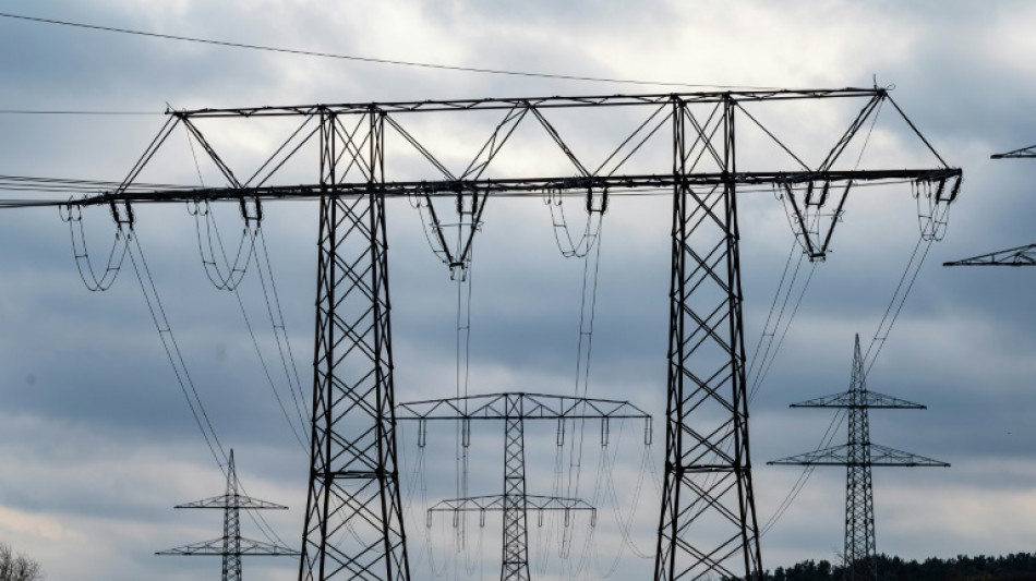 Deutsche Haushalte zahlen mehr als f&uuml;nf Milliarden Euro zu viel f&uuml;r Strom