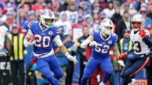 Emotional Bills take AFC second seed, Eagles clinch NFC top berth