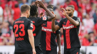 Leverkusen thump Mainz to go top as Union lose again