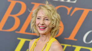 "No se espera que sobreviva" la actriz Anne Heche tras accidente de tr&aacute;fico (medios)