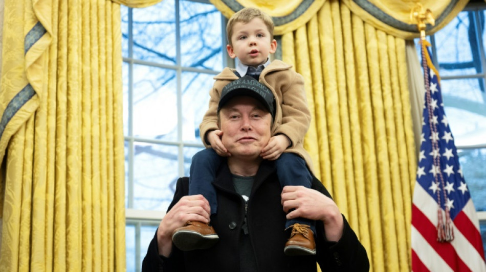 C'est lui ou la "faillite": Musk, invit&eacute; surprise dans le Bureau ovale