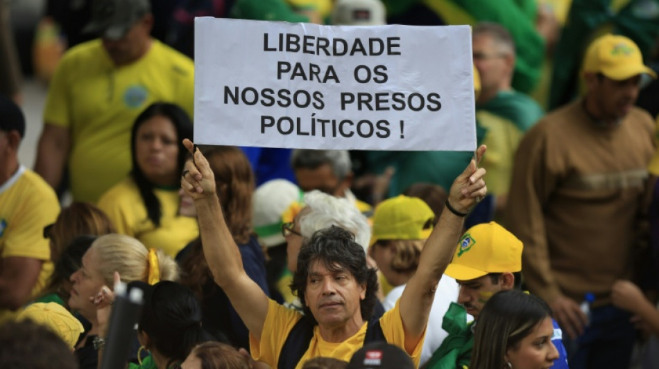 Bolsonaro lidera protesto em São Paulo após ser acusado por suposta tentativa de golpe