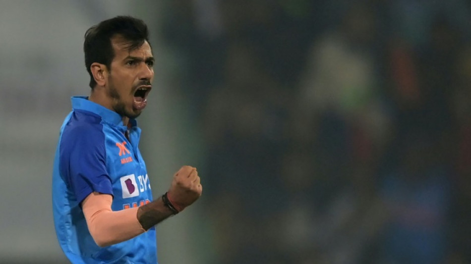 Spinners help India limit New Zealand to 99-8 in 2nd T20