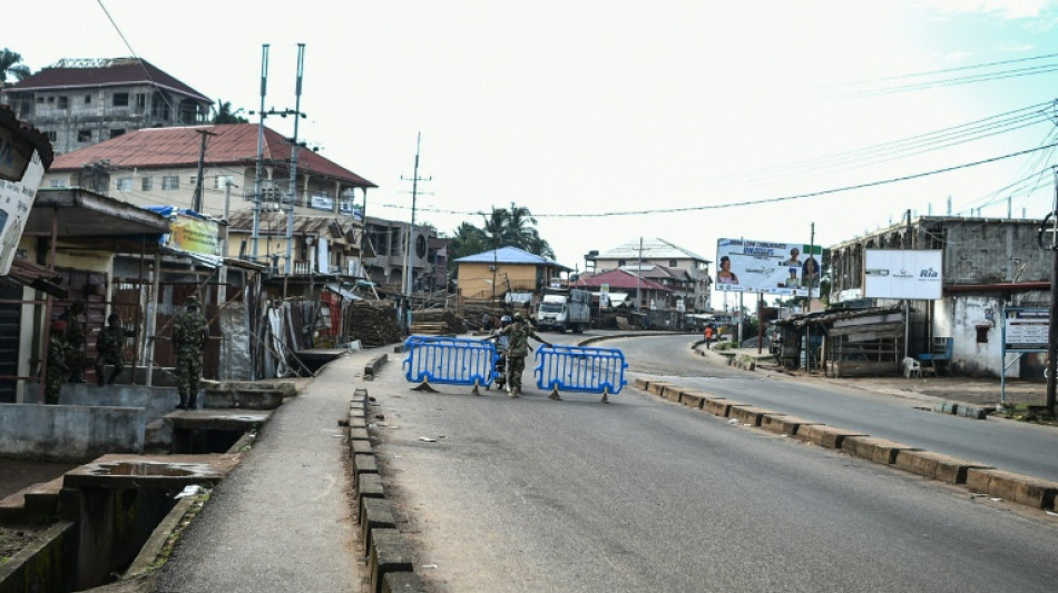 Sierra Leone: le gouvernement assure contr&ocirc;ler la situation apr&egrave;s une journ&eacute;e d'affrontements