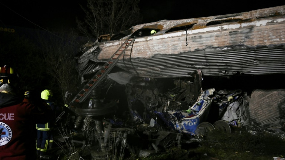 Mehr als 30 Tote und 85 Verletzte bei Zugungl&uuml;ck in Griechenland