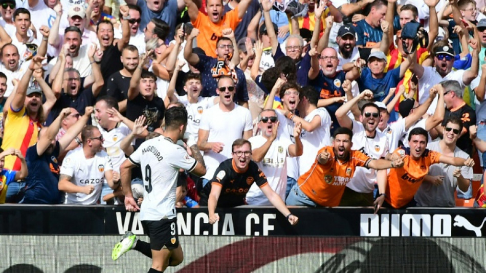 Valencia stun 'weakest' Atletico as Duro hits two