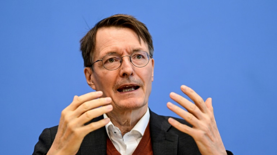Lauterbach will Menschen mit Long Covid und Impfsch&auml;den besser unterst&uuml;tzen